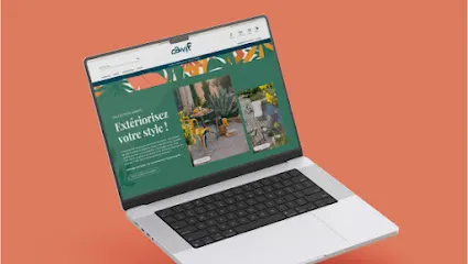 Image de Manon Williot ✷ purplemay ✷ Webdesigner & graphiste freelance